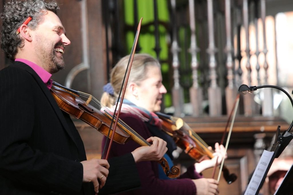 Jim O’Toole and Liz Skinner, violins